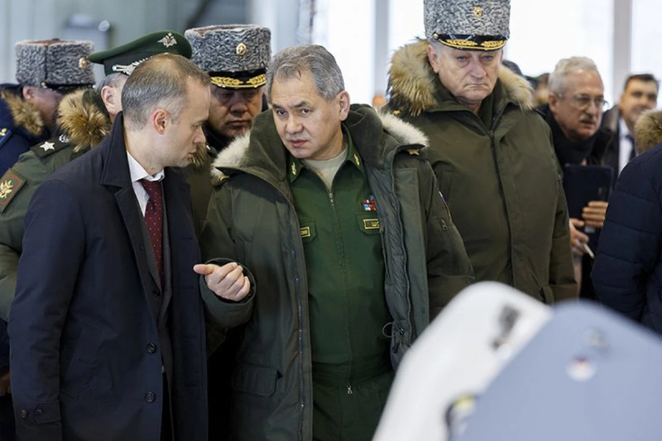 В Новосибирске министр также проверил, как выполняется оборонный заказ на авиазаводе имени Чкалова