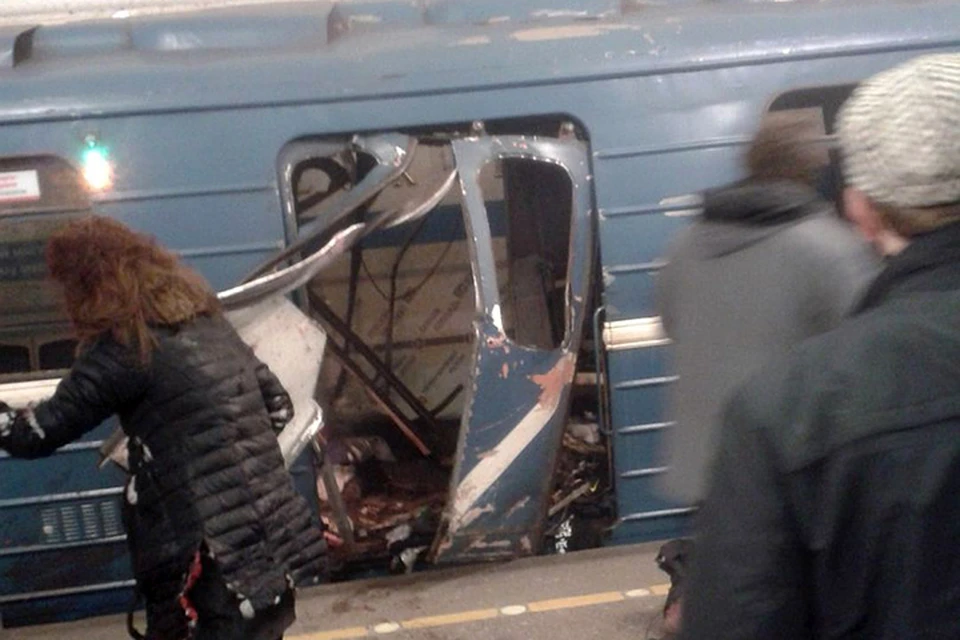 В настоящее время причины взрыва в метро Санкт-Петербурга не установлены