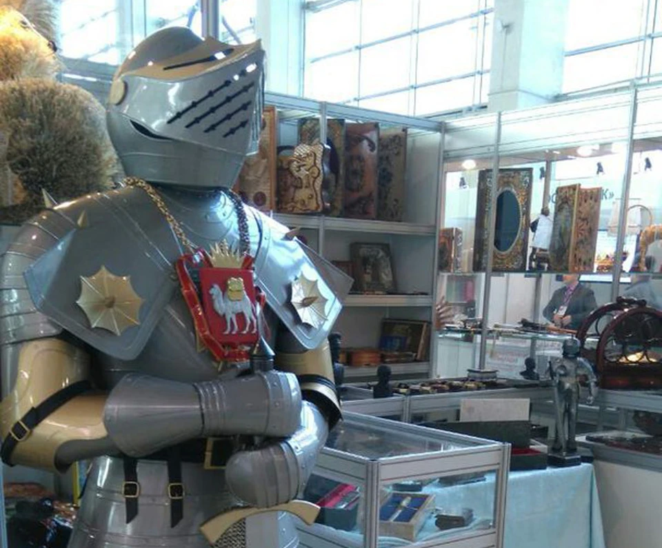 На груди у рыцаря - герб Челябинской области. Фото: пресс-служба ГУФСИН по Челябинской области.