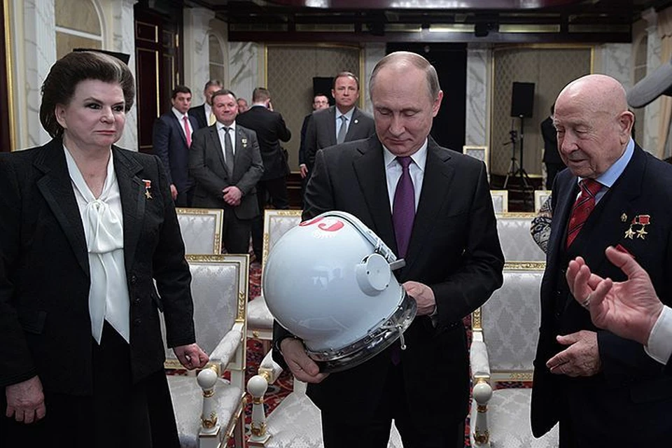 Открывая встречу, Путин поздравил всех с Днем космонавтики. Фото: Алексей Дружинин/ТАСС