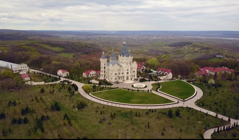 Замок Стати. Фото: скриншот видео