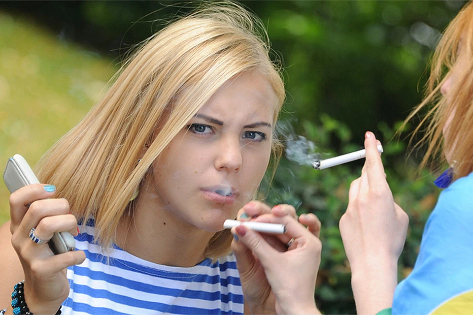 В России с 2003 по 2013 год на 60 процентов выросло количество курящих женщин.