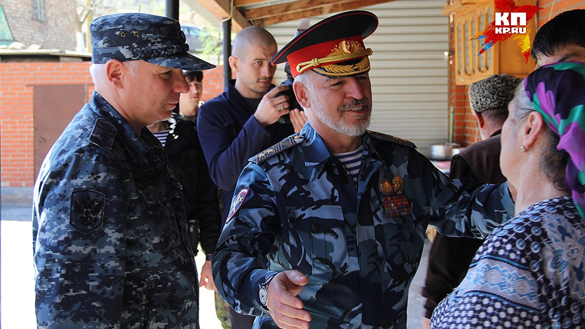 Красноярские полицейские спасли при сложных родах в горном селе чеченку и  ее ребенка - KP.RU