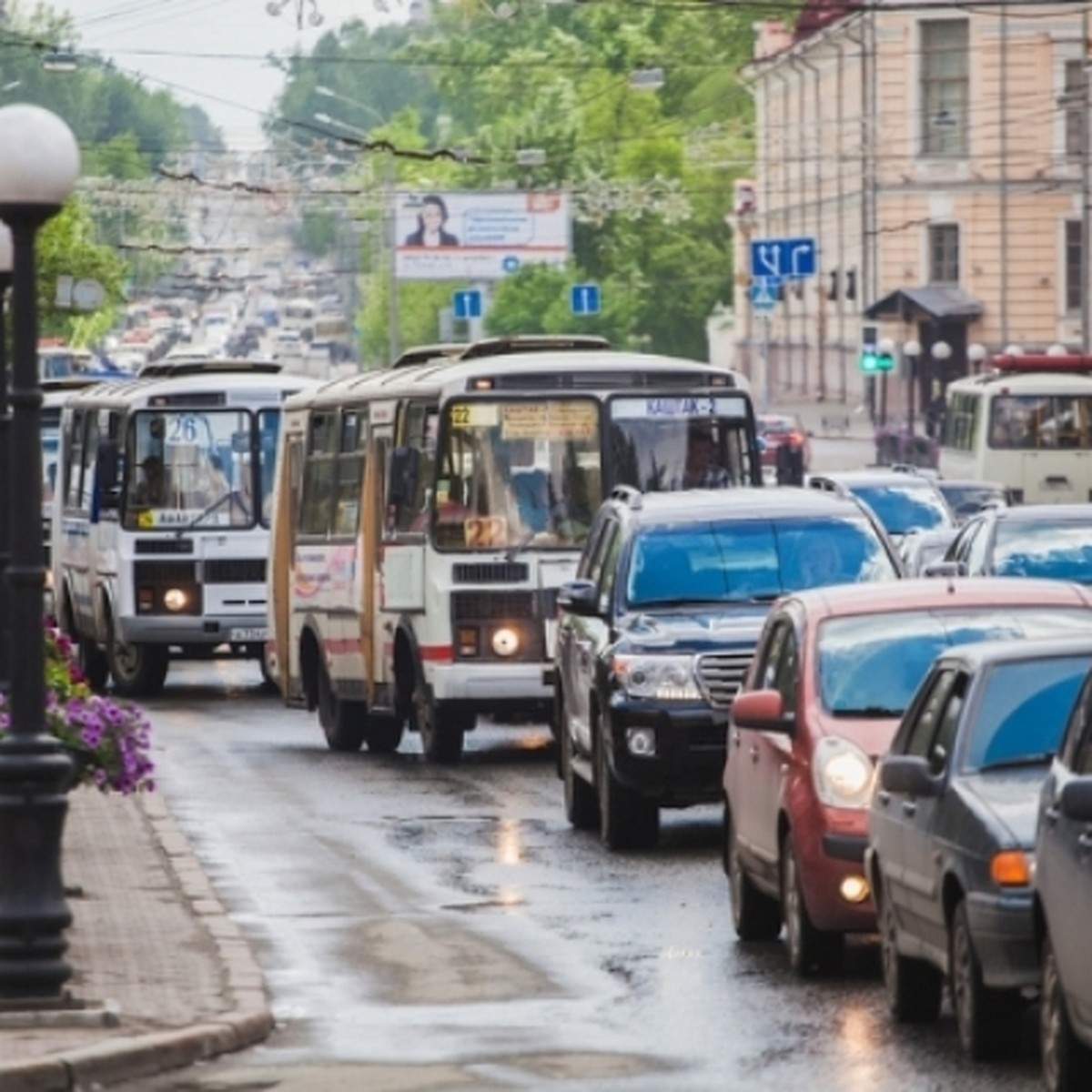 В Томске установят светофоры, которые помогут сократить пробки в час пик -  KP.RU