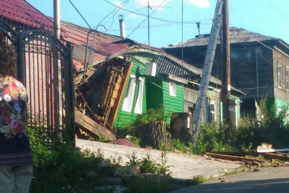 После взрыва газа в Барнауле рухнул дом