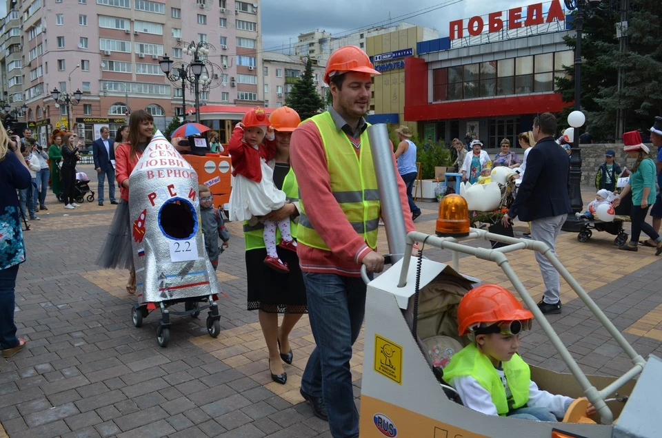 Парад колясок уже в пятый раз проходит в Белгороде