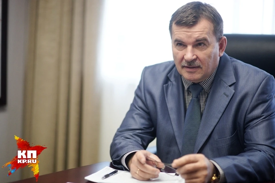 Главного следователя Свердловской области отстранили от должности