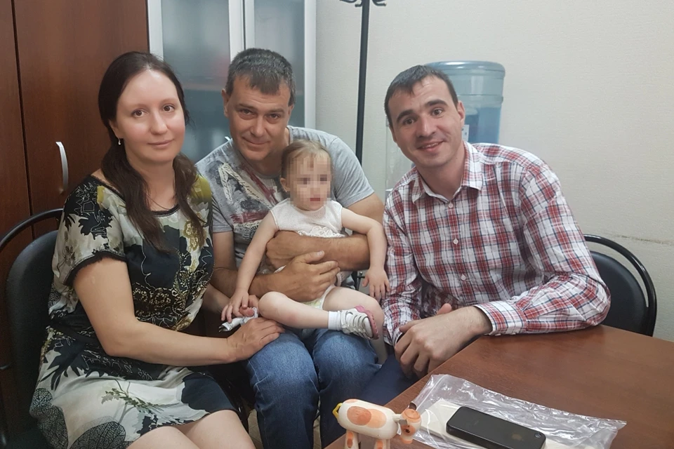 Родители оставили малышку в роддоме, а когда для нее нашли опекунов, то стали добиваться права воспитывать родную дочь. Фото: deti.gov.ru