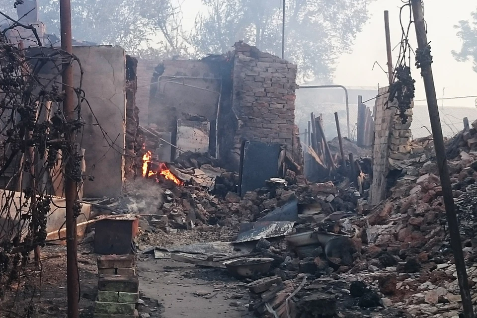 Крупный пожар оставил без крыши над головой 218 семей в Ростове.