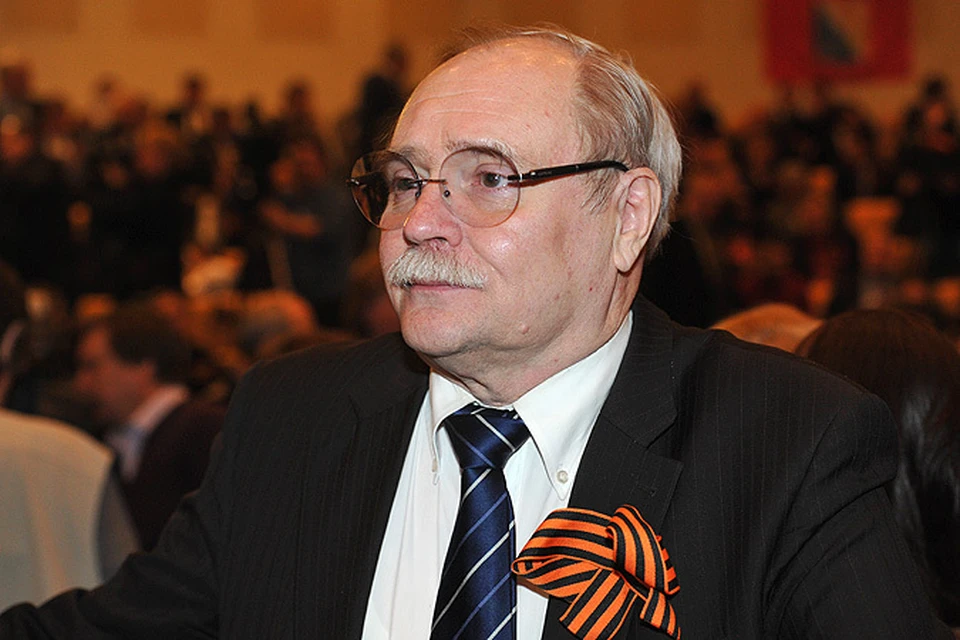 Владимир Бортко кинорежиссёр, сценарист и продюсер.