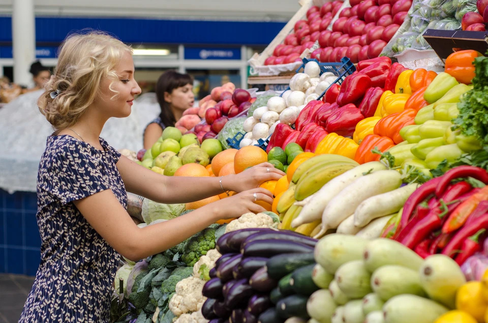 В сентябре овощи подешевели на 9,3%, а фрукты - на 7,2%.