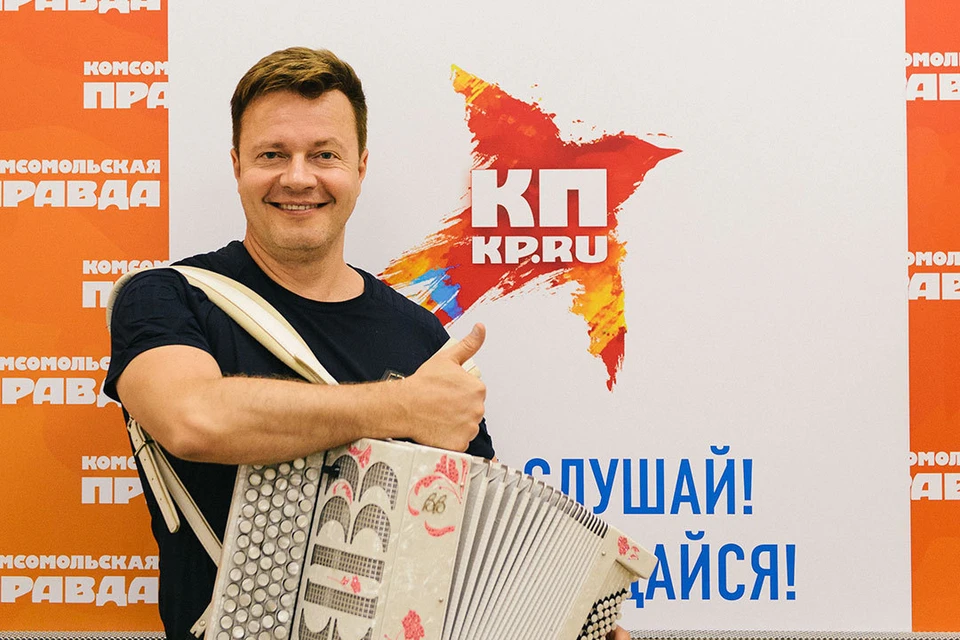 Сергей Войтенко приглашает самарцев на свой концерт "Просто надо любить"