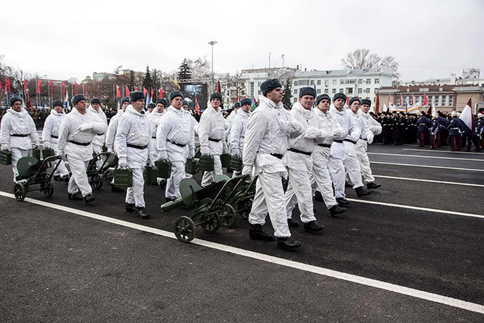 7 ноября 2017 года в Самаре состоялся Парад Памяти