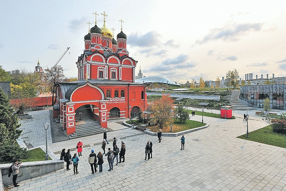 В этом году отреставрировали храмы Патриаршего подворья у парка «Зарядье». Фото: Сергей КИСЕЛЕВ/Агентство городских новостей «Москва»