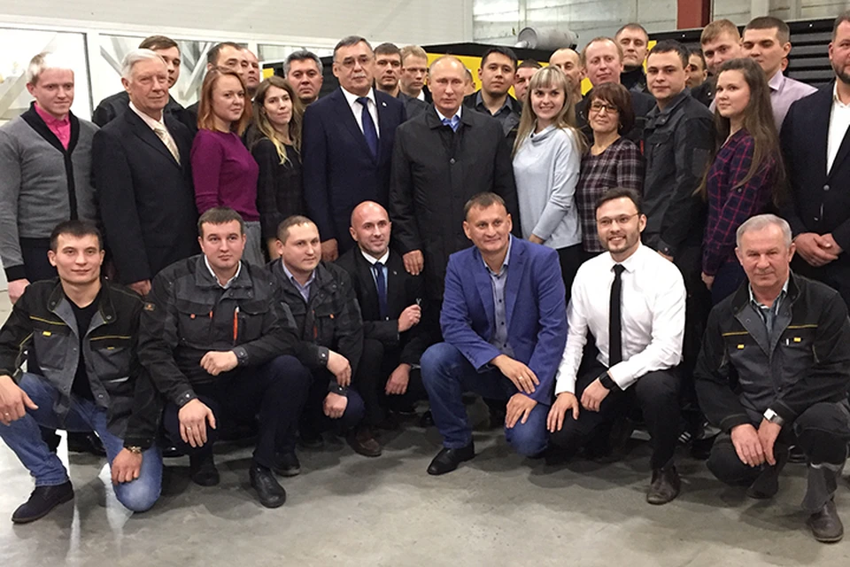 Владимир Путин в Челябинске встретился с представителями коллектива компрессорного завода