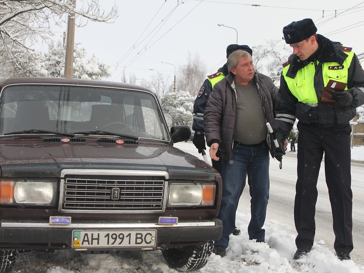 У водителей машин, зарегистрированных на Украине, осталось мало времени  зарегистрировать автомобили в ДНР - KP.RU