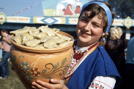 значение сюрпризов на вареники на старый новый год