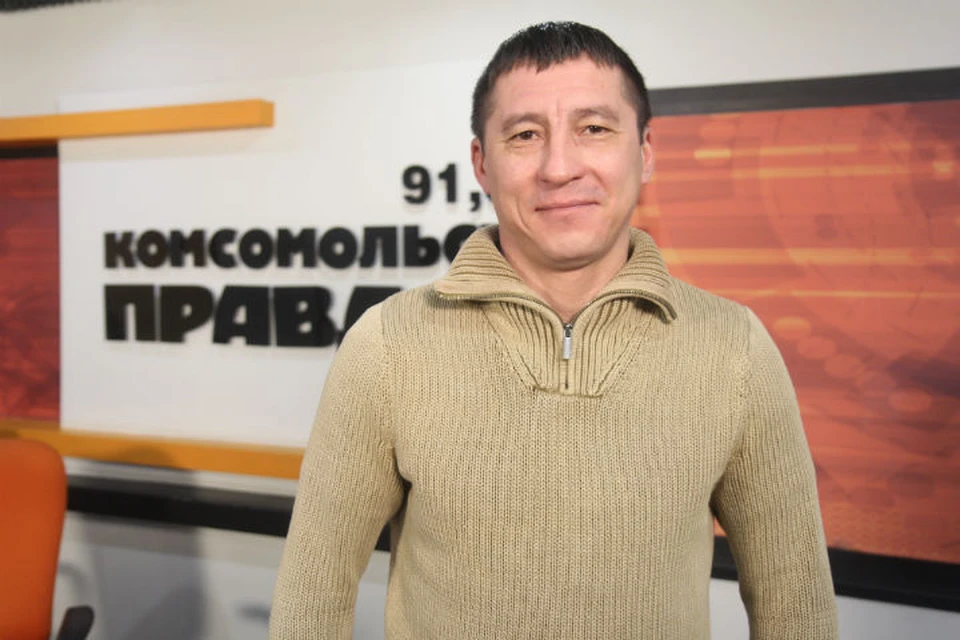 Николай Кадакин в студии радио "Комсомольская правда" Иркутск.