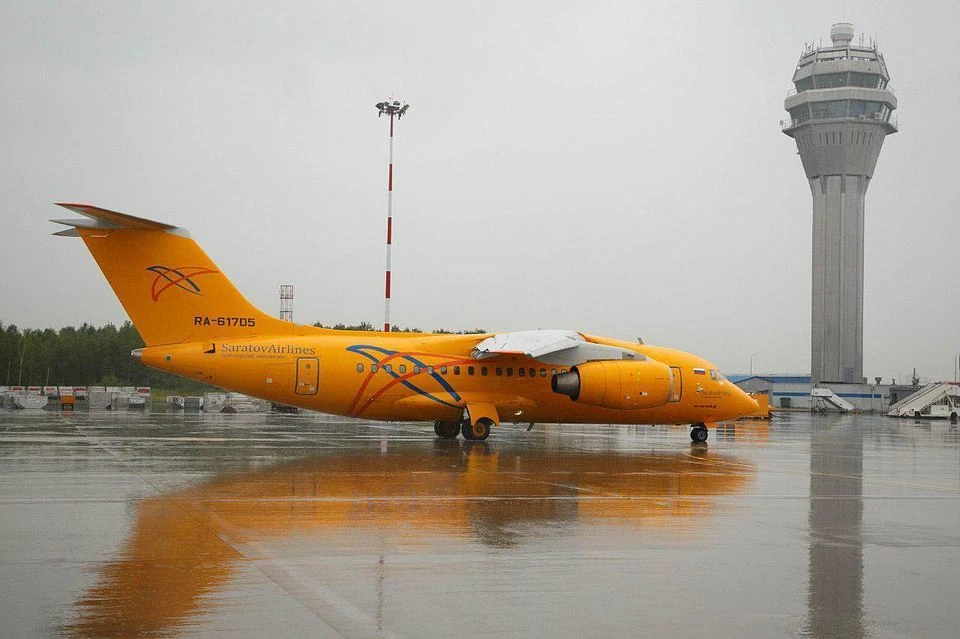 Самолет Ан-148 авиакомпании Саратовские авиалинии.