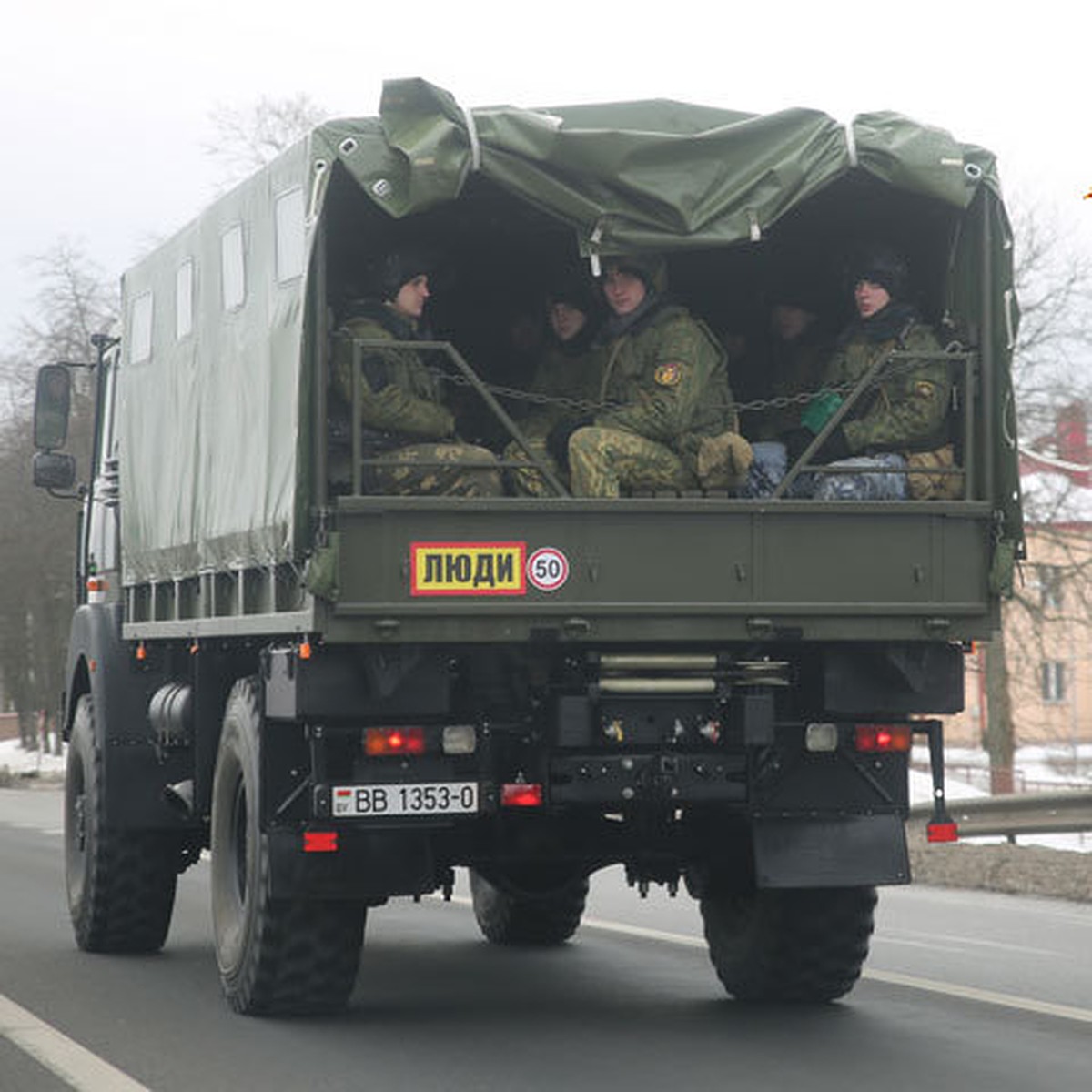 Призыв из запаса на военные сборы: забирают на месяц в Печи, на работе  сохраняется лишь средняя зарплата - KP.RU