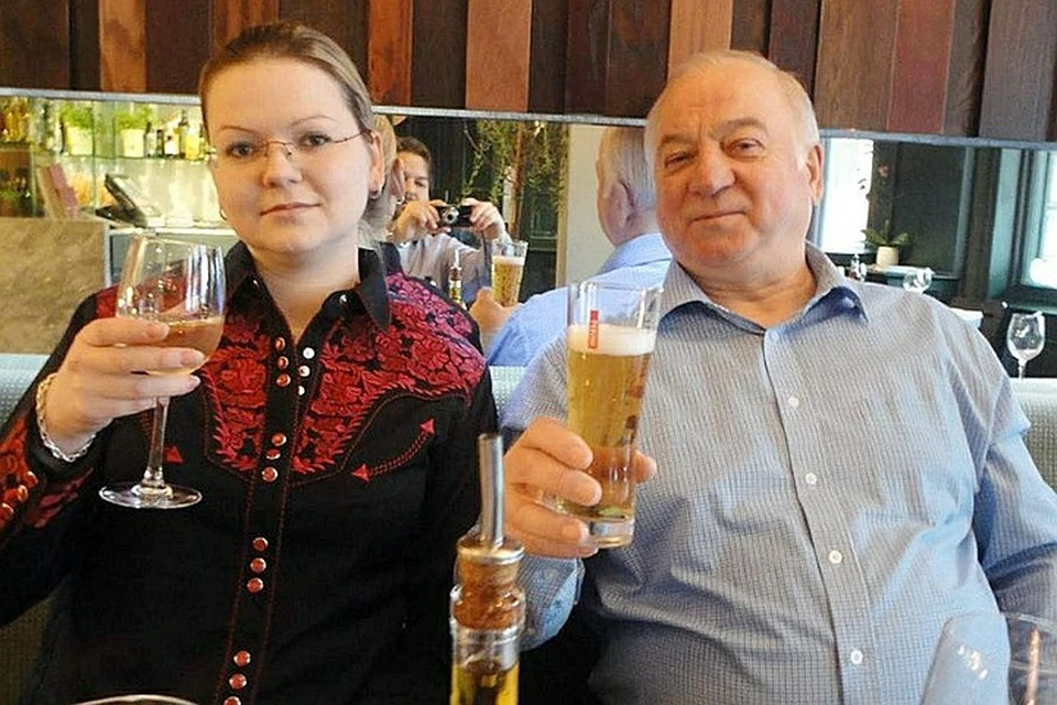 Сергей Скрипаль и его дочь Юлия стали жертвами отравления.