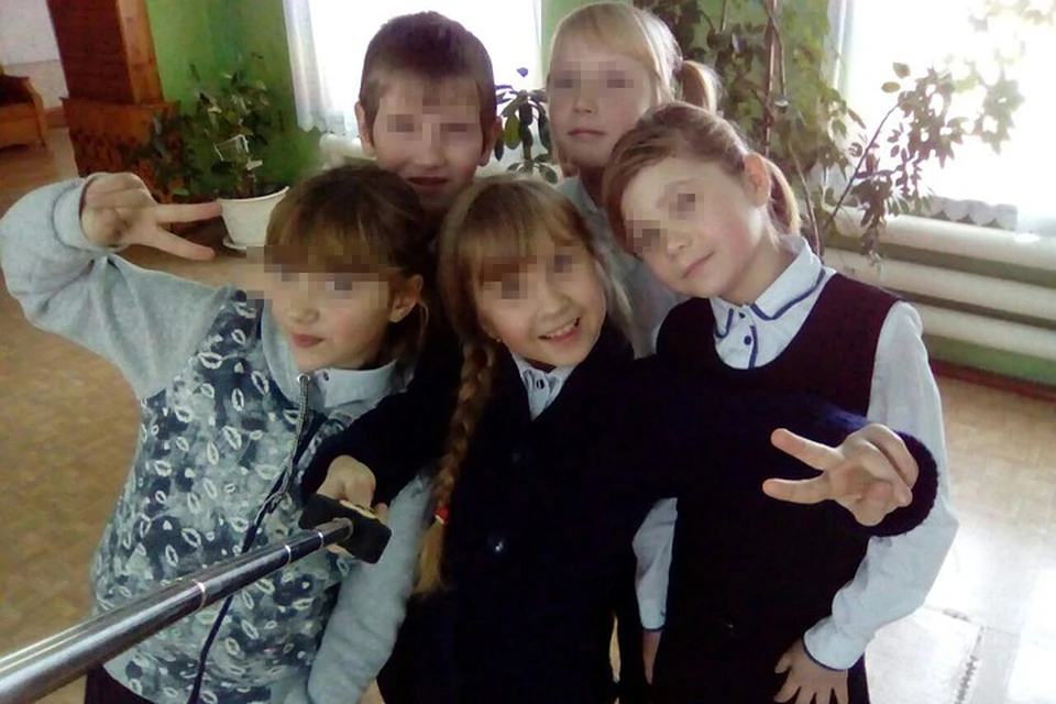 «Я люблю своих одноклассников», - подписала это фото Вика Почанкина