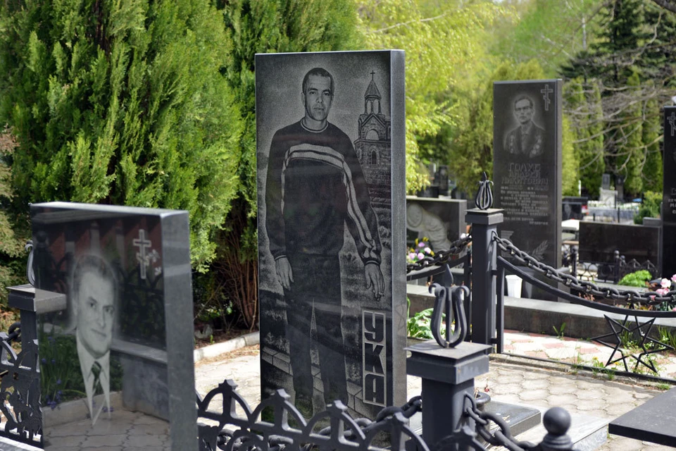 Ставропольцев возмутила платная парковка на кладбище