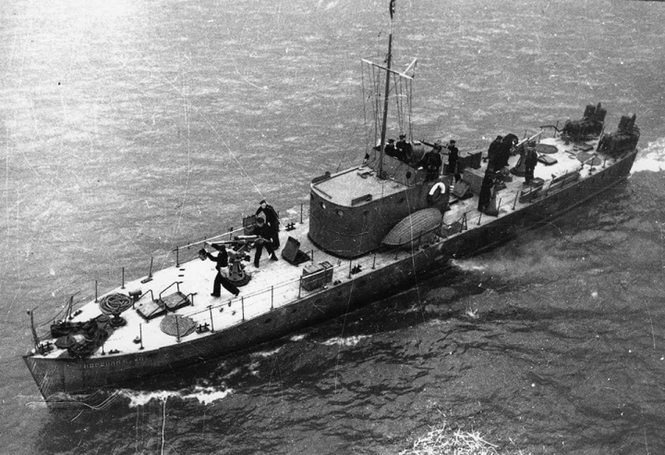 Остров Сескар стал базой для «морских охотников», сопровождавших наши подводные лодки в Балтику.