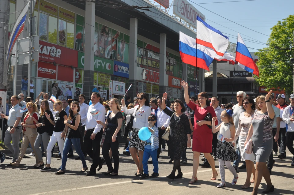 На время шествий в городах ограничат движение транспорта.