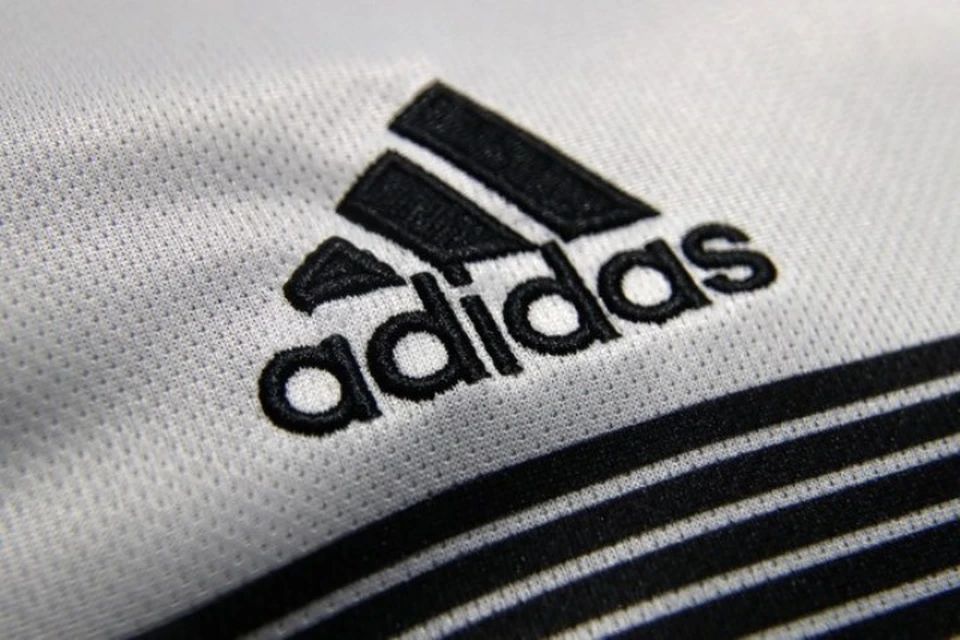 Adidas убрала коллекцию спортивной формы с советской символикой с сайта