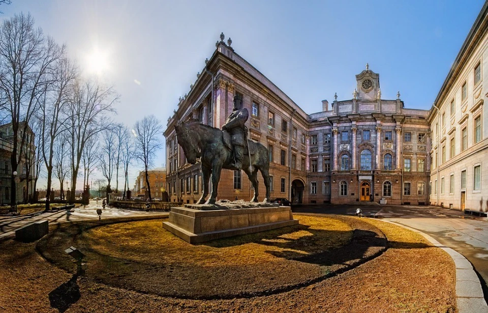 Петербург мраморный дворец фото Петербуржцев приглашают на праздник музыки в Мраморный дворец - KP.RU