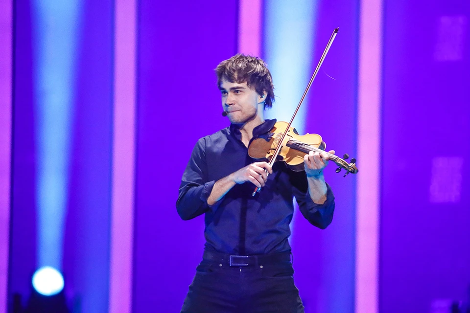 Александр Рыбак решил войти дважды в одну и ту же воду - и не ошибся! Фото: eurovision.tv