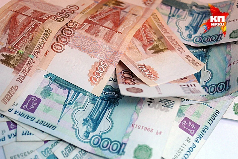 Григория Слабикова подозревают в том, что он помог вывести со счетов компенсационных фондов саморегулируемых организаций Петербурга четыре миллиарда рублей