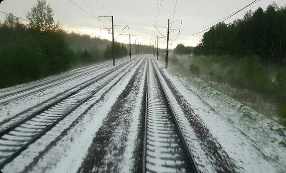 "Летний" снег на перегоне Уруша - Улягир.