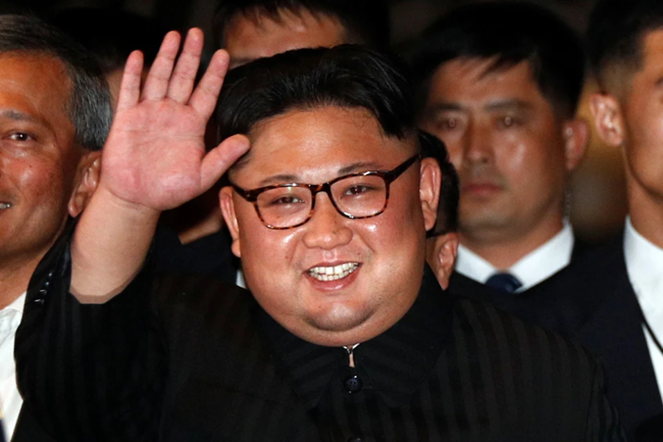 Лидер Северной Кореи Ким Чен Ын во время прогулки по Сингапуру