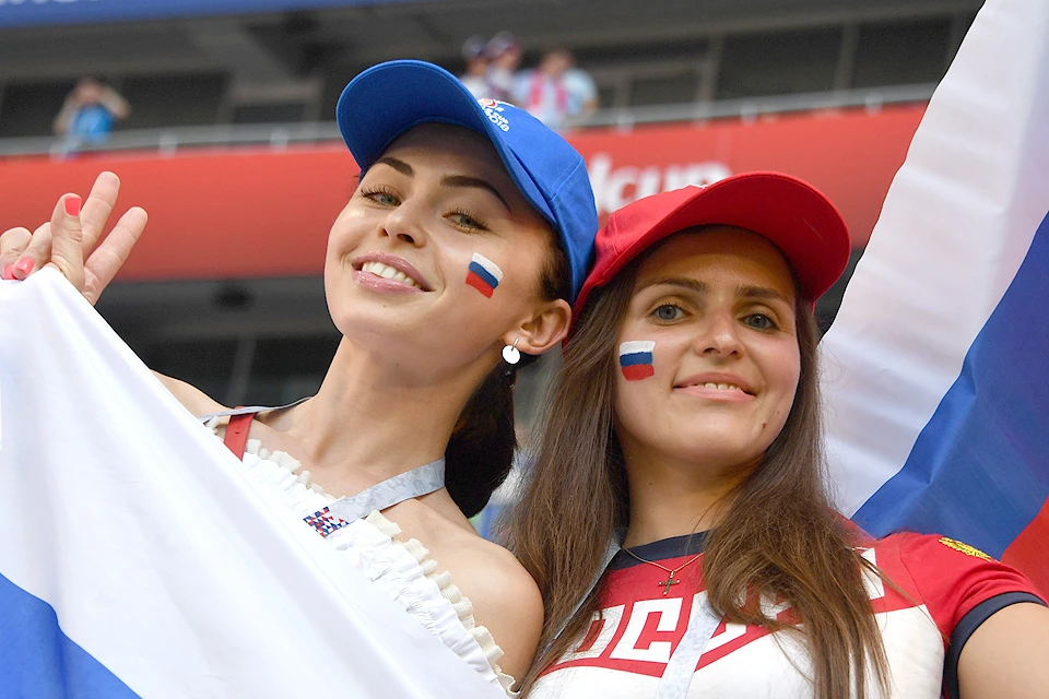 На стороне сборной России - поддержка 80-тысячных «Лужников», хорошая физическая подготовка и настрой игроков.