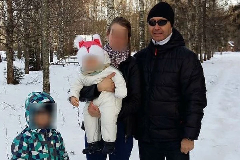 Игорь Акимов (справа), его жена и двое детей. В таком же составе семья гуляла в тот роковой день. Фото из личного архива