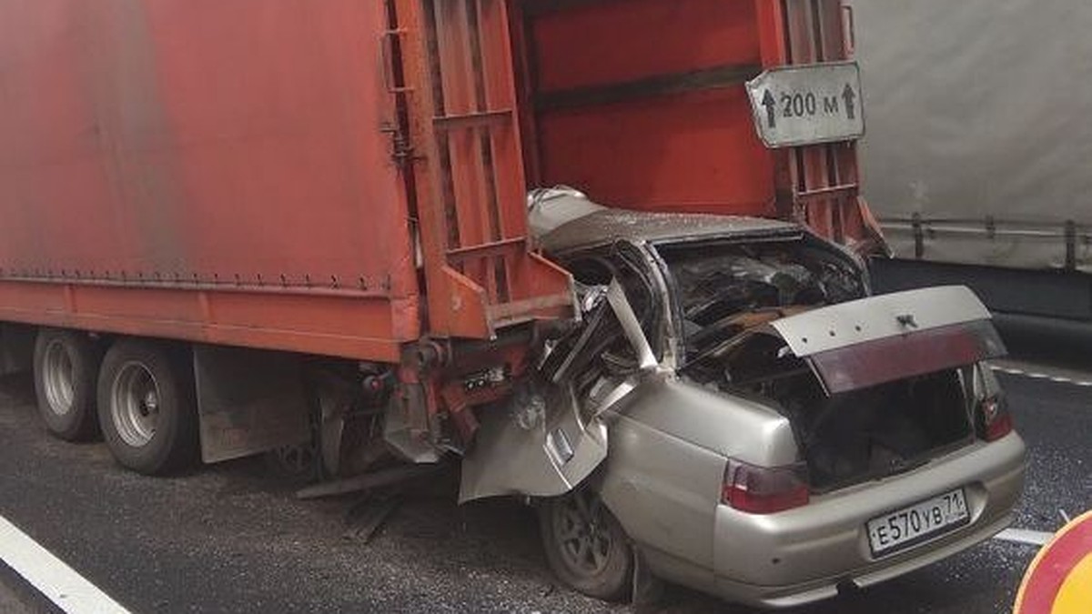 В страшном ДТП в Липецкой области разбились двое тульских выпускников -  KP.RU