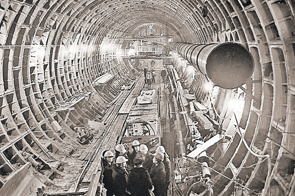 Северомуйский тоннель строили больше четверти века (фото сделано в 1978 году) и открыли только в начале 2000-х. Фото: Виктор РУДЬКО/ТАСС
