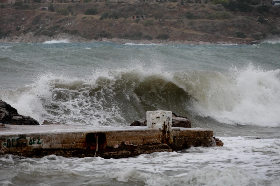 Средиземноморскому урагану присвоили имя "Зорба".
