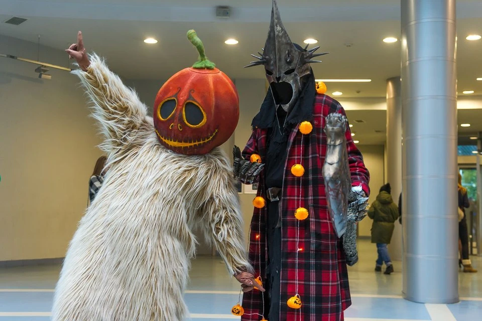 Хэллоуин празднуют с 31 октября на 1 ноября.