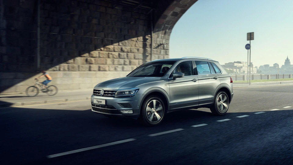 Volkswagen Tiguan демонстрирует отличную подготовку к условиям непредсказуемой отечественной зимы.