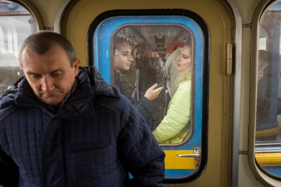 Несмотря на активную декоммунизацию, отказываться от метро в Киеве никто не собирается