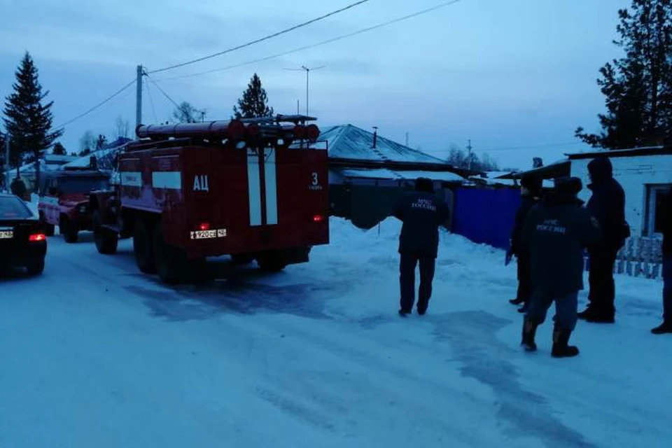 Почувствовав запах гари, соседи вызвали пожарных. Фото: "Комсомольская правда".