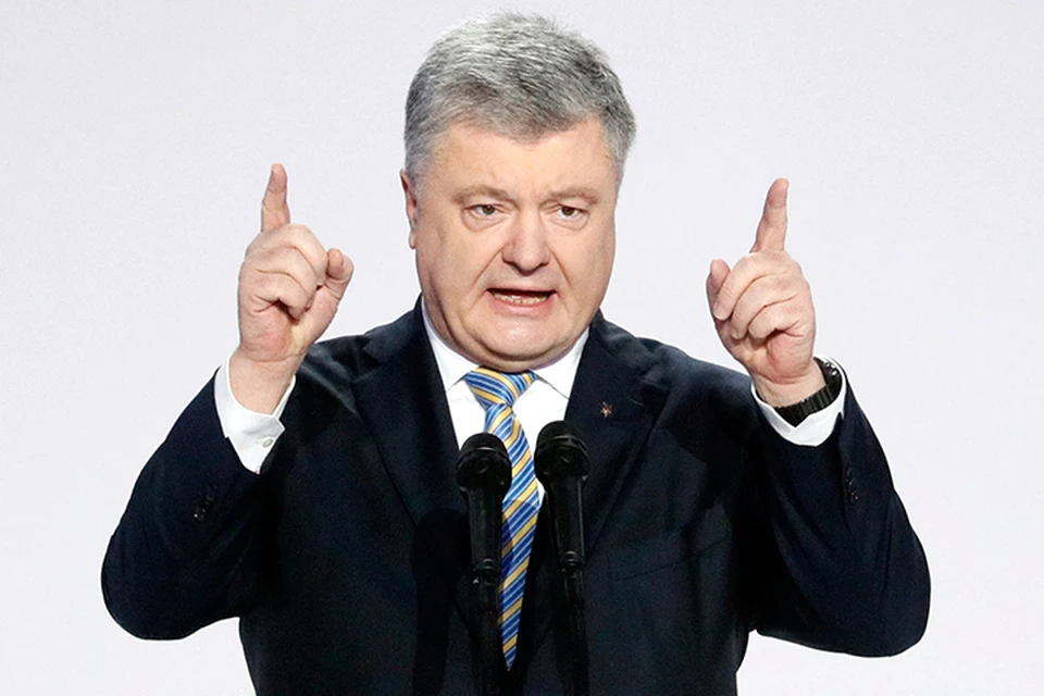 На данный момент положение Порошенко, как писал классик русской литературы» «хуже губернаторского»