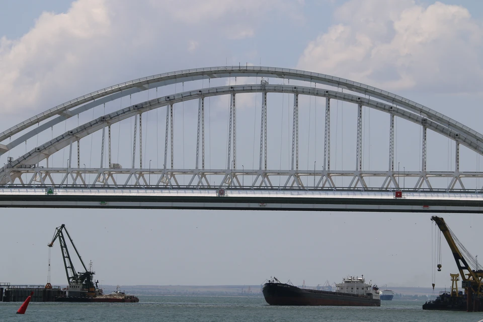 Проверки в Керченском проливе начались после захвата крымского сейнера