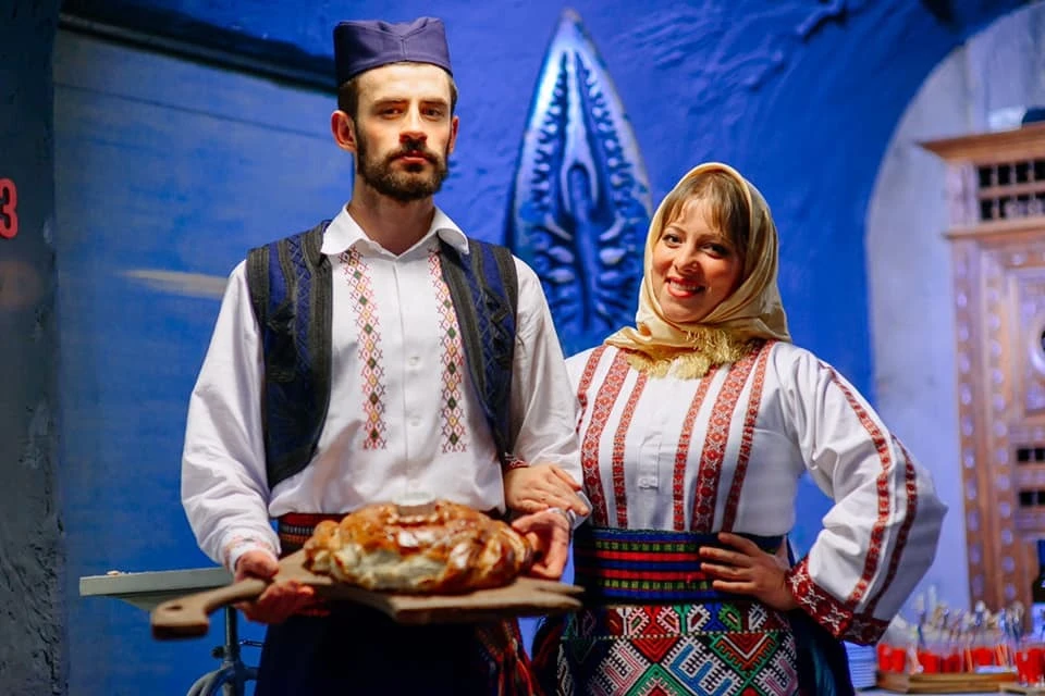 Сербия особенности. Белград туризм. Сербия туристы. Сербская Национальная кухня. Сербский туризм.