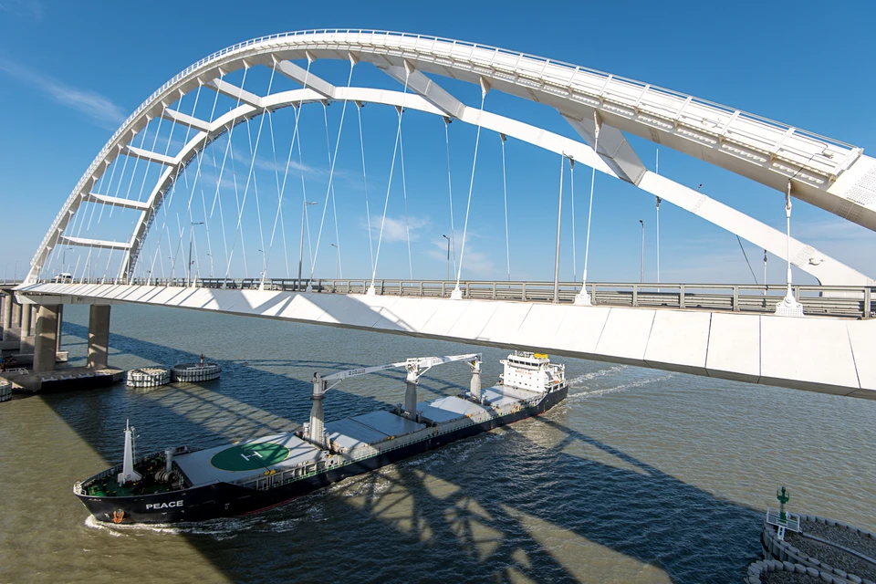 Крымский мост официально открыли 16 мая 2018 года