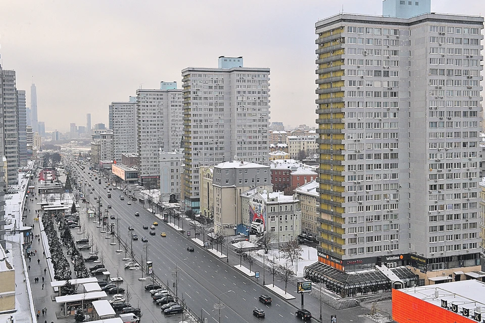 Так выглядят улицы Москвы через час после снегопада.