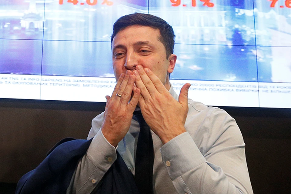 Владимир Зеленский побеждает в первом туре, за него проголосовали 30,24% избирателей